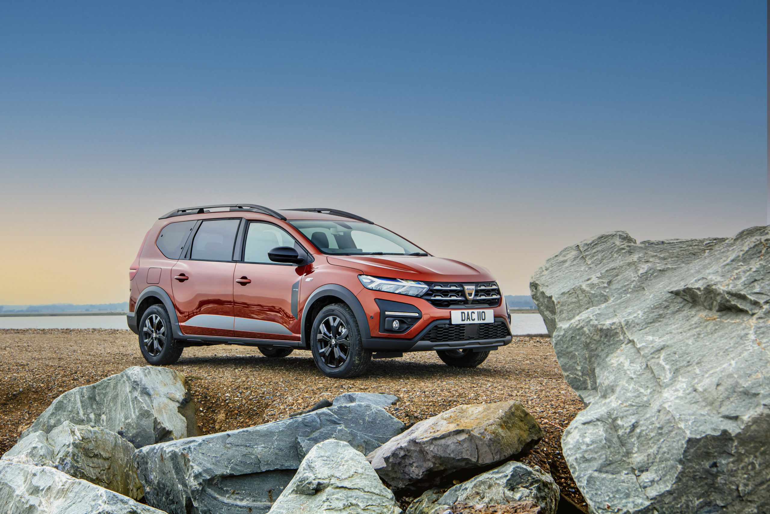 New Car Review: Dacia Jogger Extreme SE TCe 110￼ - The AA
